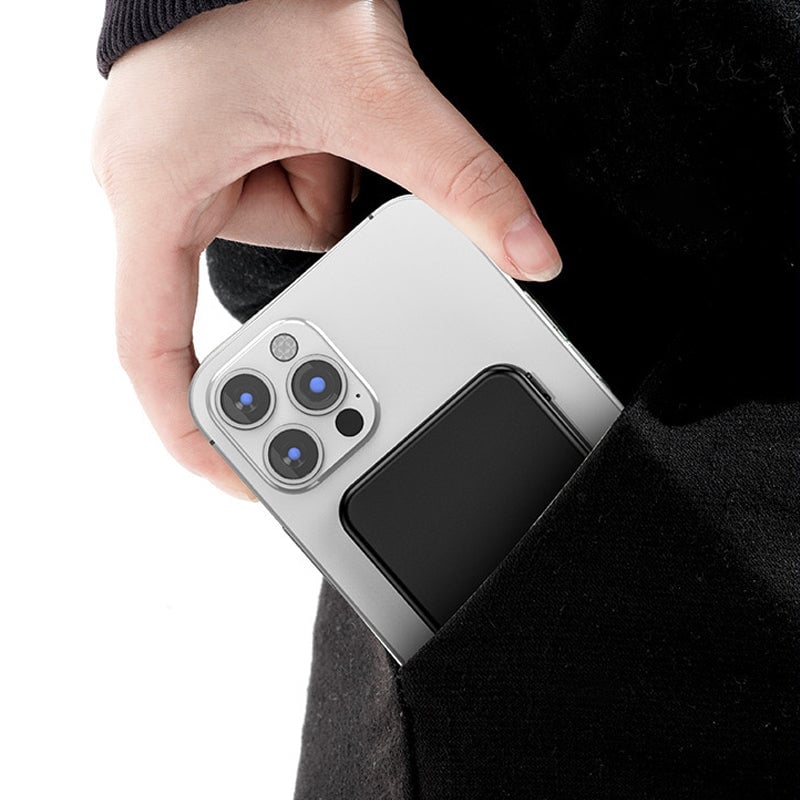 Magnetic Wireless Fast Charging Power Bank